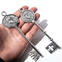 مجموعة مفاتيح قصر سبنسر الفارس والدرع Resident Evi...