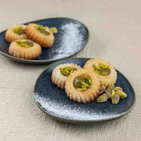 ماكرون جوز الهند