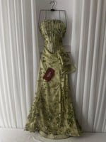 فستان كلفه ورد كاتيا