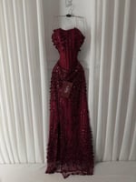 . فستان سهره مورد