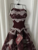 فستان سهره عنابي