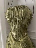 فستان كلفه ورد كاتيا