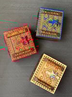 صندوق طراز الأبواب النجدية ميني