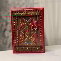 صندوق خشبي على طراز الأبواب النجدية حجم ثمن