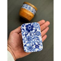 مبخرة مع صندوق صغير ديكور خزفي