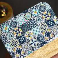 مبخرة مع صندوق صغير ديكور خزفي