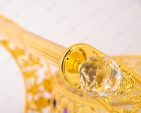 عربية تقديم عرائس شكل فراشة ذهبي