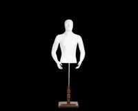 مانيكان نسائي قاعدة خشبي M101