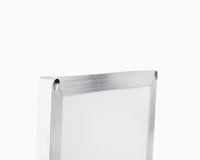 لوحات المنيوم على الجدار