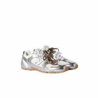 نيوبالانس New Balance & miu miu silver