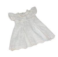 فستان بناتي ابيض تفصيل خاص