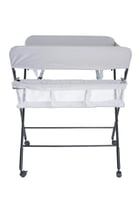 طاولة تغيير من الفي بيبي