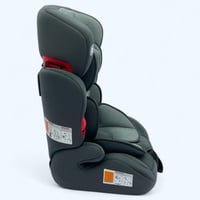 كرسي سيارة من الفي بيبي