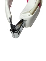 مقص اظافر للاطفال مع عدسة مكبر