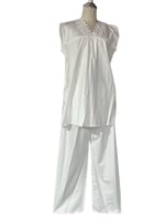 قميص رضاعة قطعتين بأكمام طويلة ابيض