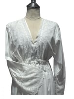 قميص رضاعه قطعتين ابيض