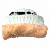 طربوش صوف داخل فرو للاطفال باللون متعددة