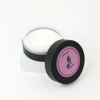 بودرة جيرلاند بعطر انسولاننسر مع خمريه مجانا