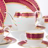 طقم سفرة بورسلين ياباني مطلي بالذهب 95 قطعة