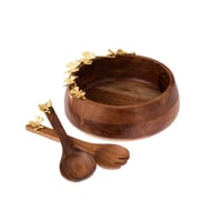 زبدية مع ملاعق خشب بروش فراشة ذهبي