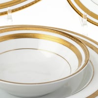 طقم سفرة بورسلين ذهبي فاخر 18 قطعة