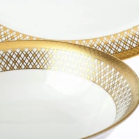 طقم سفرة بورسلين ذهبي فاخر 18 قطعة