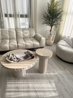 قطعتين طاوله منحوته