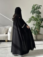 عباية آسيا بتطريز انيق