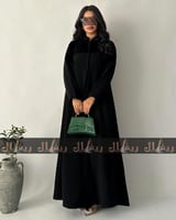 عباية إشراقة كتف واقف