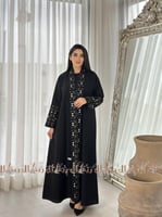 عباية روز تطريز خريفي