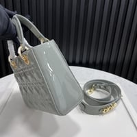 ديور مقاس 20