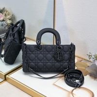 ديور مقاس 26