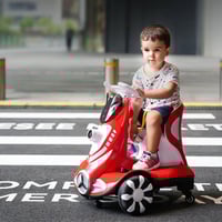 سيارة الفقاعات الكهربائية للأطفال – تصميم جديد ومم...