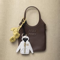 تعليقة من الجلد- miumiu