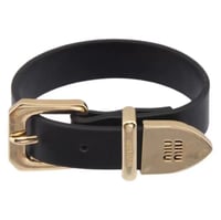 سوار من الجلد بشعار miumiu