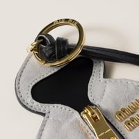 تعليقة من الجلد- miumiu