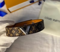 سوار Essential V - لويس فيتون