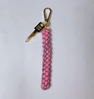 تعليقة miumiu من الحبل والنايلون