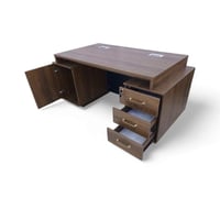 طاولة مكتب بأدراج جانبية مع ملحق خشب MDF لون بني م...