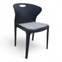 كرسي بلاستيك ابو مخده