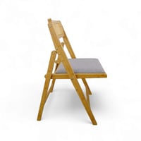 كرسي قابل للطي