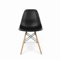 كرسي بلاستك