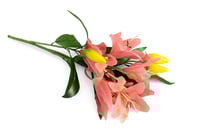 ورد صناعي أنيق