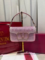 شنطة فالنتينو