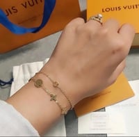 اسوارة لويس فيتون