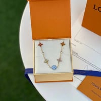 سلسال لويس فيتون