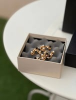 بروش شانيل - ضمان سنه - تغليف شانيل كاامل