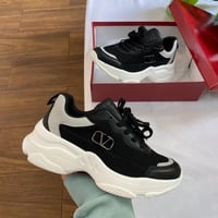 شوز فالنتينو