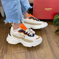 شوز فالنتينو