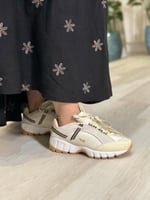 شوز جاكيموس باكثر من لون